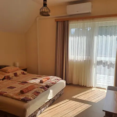 Scamard Apartman